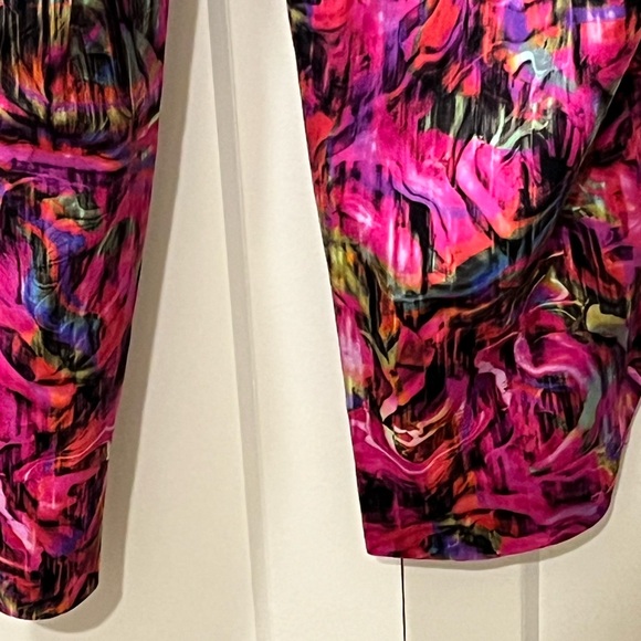 LULULEMON BASE PACE NWT AUTHENTIC HIGH RISE RUNNING NULUX FABRIC TIGHT. - Picture 9 of 17